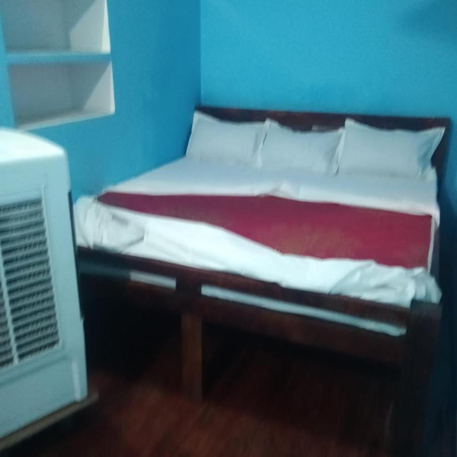 ורנאסי Sankardev Guest House D24 35 מראה חיצוני תמונה