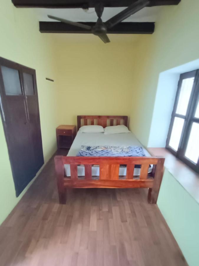 ורנאסי Sankardev Guest House D24 35 מראה חיצוני תמונה