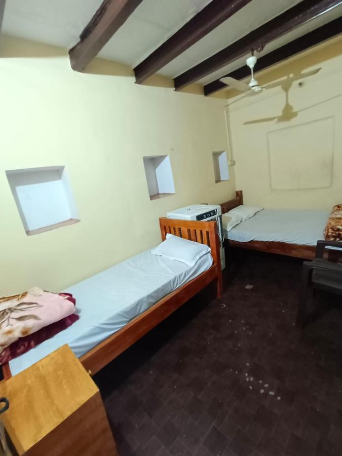 ורנאסי Sankardev Guest House D24 35 מראה חיצוני תמונה