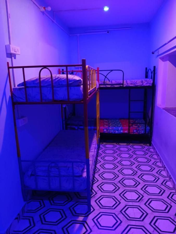 ורנאסי Sankardev Guest House D24 35 מראה חיצוני תמונה