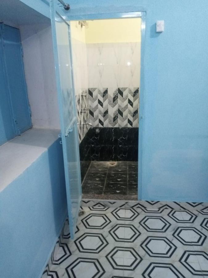 ורנאסי Sankardev Guest House D24 35 מראה חיצוני תמונה